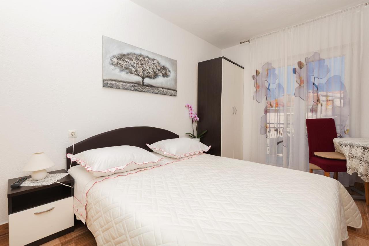 Apartments Dalmato Makarska Bagian luar foto