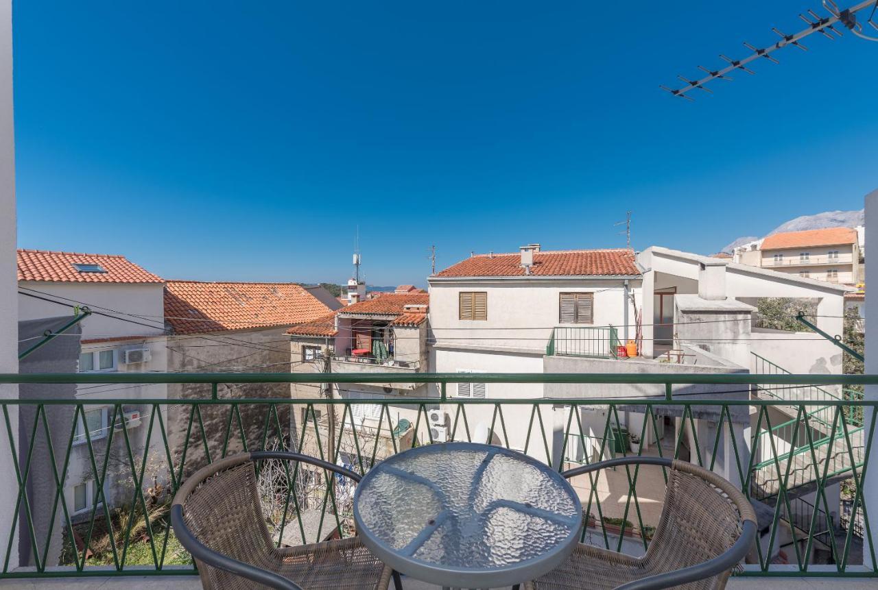 Apartments Dalmato Makarska Bagian luar foto