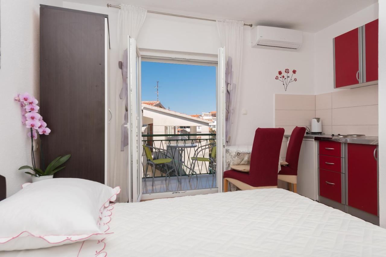 Apartments Dalmato Makarska Bagian luar foto