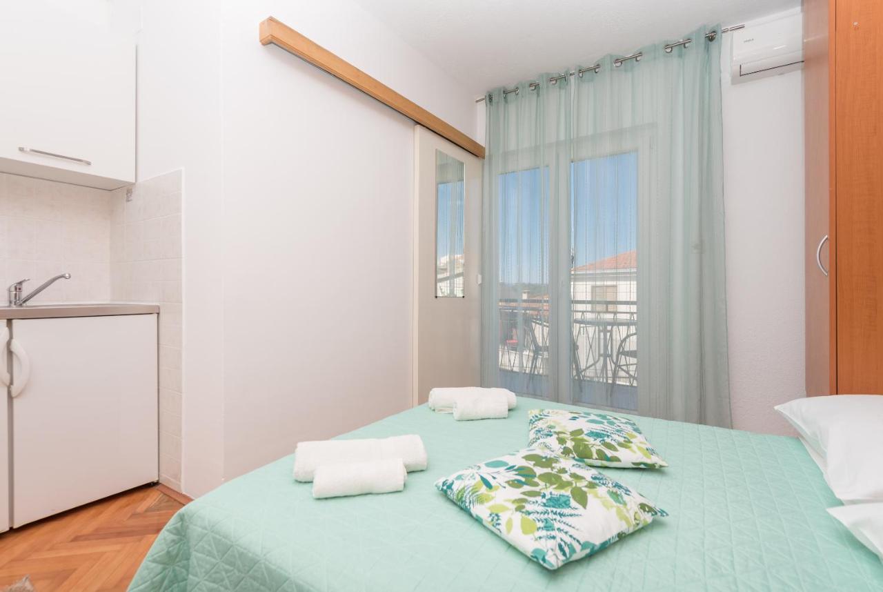 Apartments Dalmato Makarska Bagian luar foto
